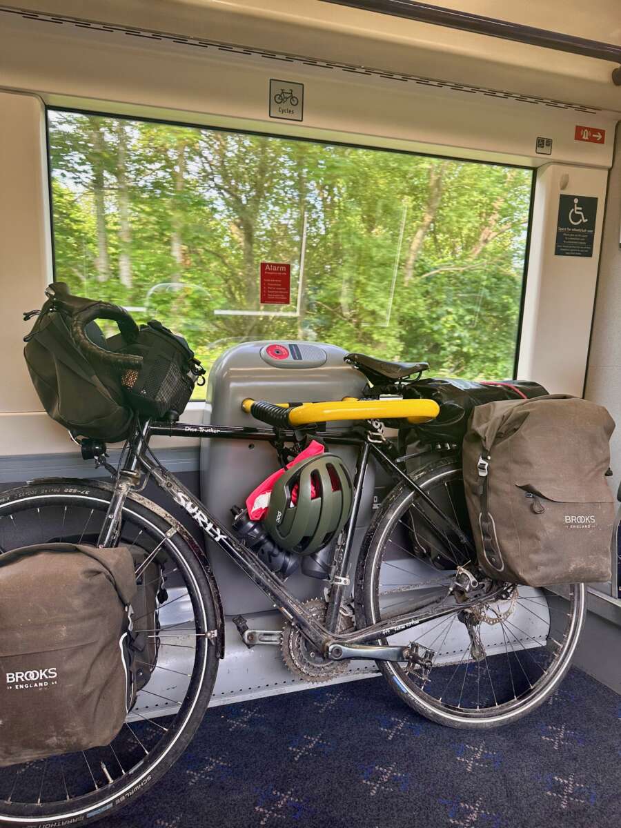 EuroVelo 1 - bike on a train to Inverourie