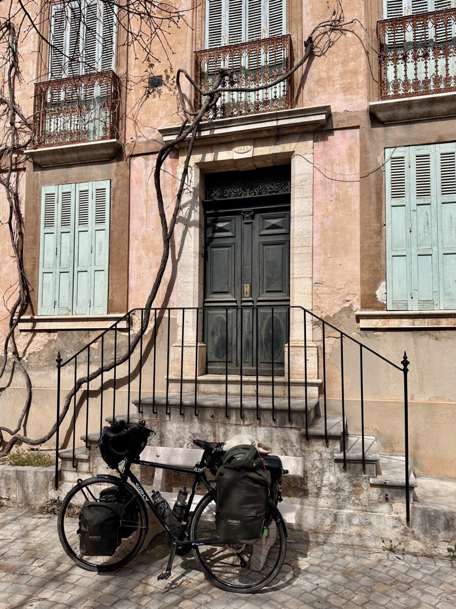 Eurovelo 8 - my Surly Disc Trucker in front of my dream townhouse in Provence