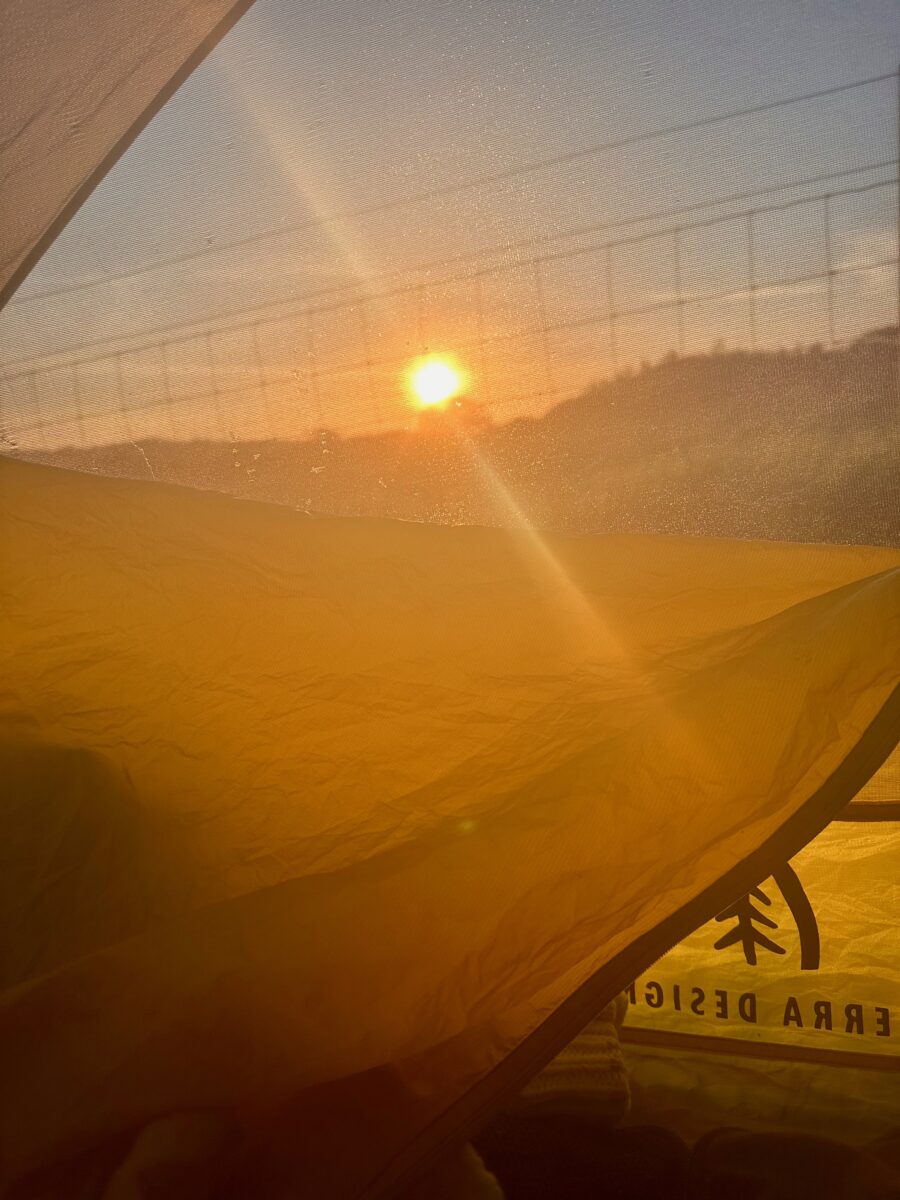 Sonnenaufgang aus dem Zelt
