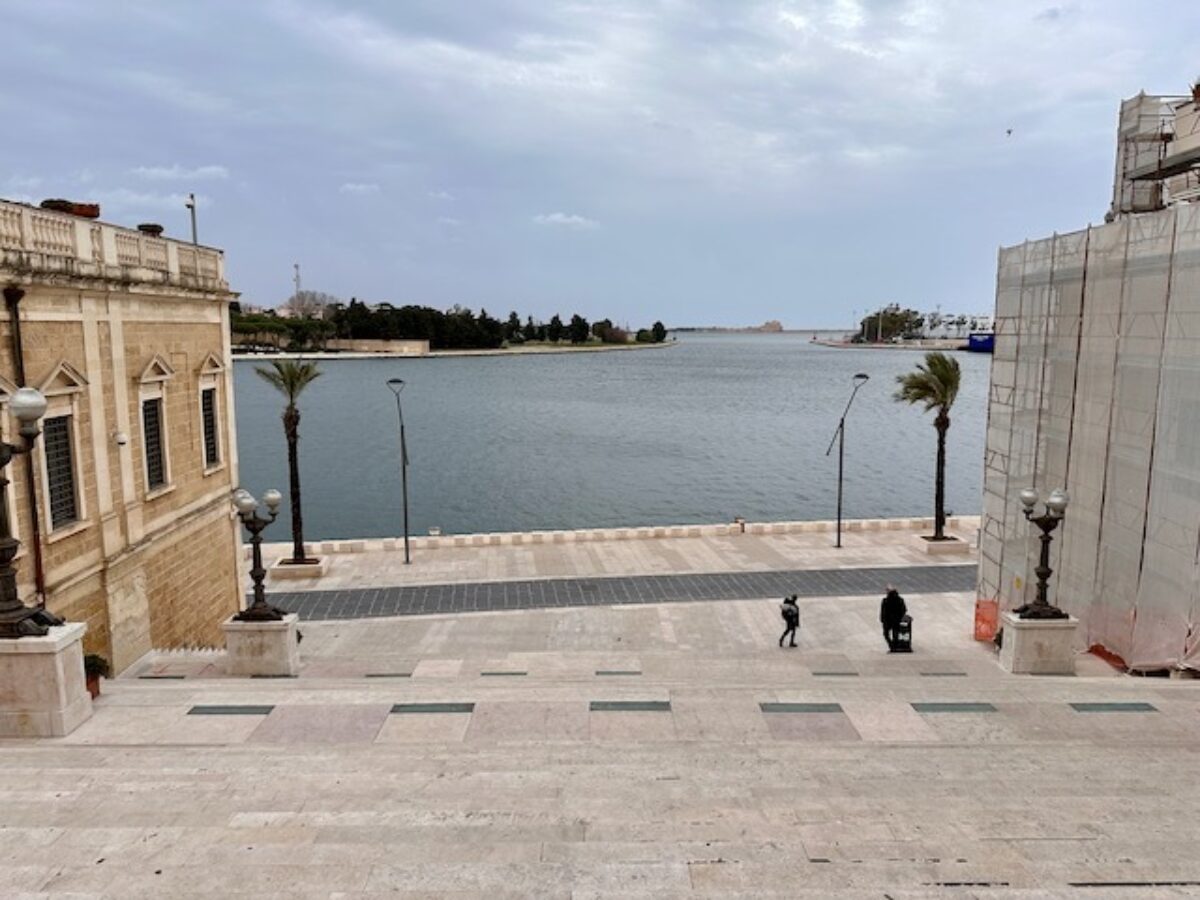 EuroVelo 5 - view on the Brindisi harbour